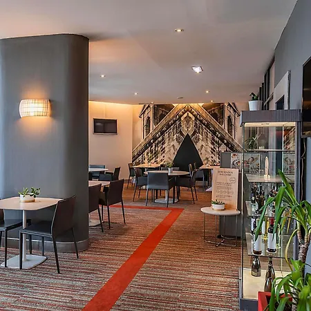 メルキュール リスボア 4*